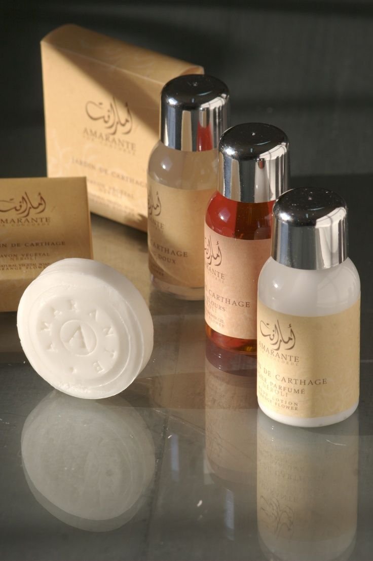 Produits d’accueil premium aux tons dorés